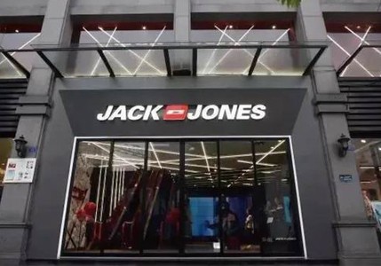 JACK-JONES2